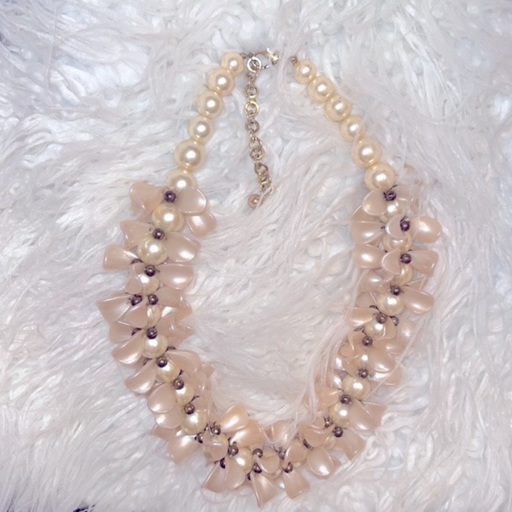 Floral statement necklace